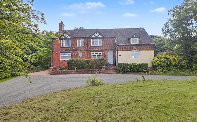 Church Bank, Audley, photo 2