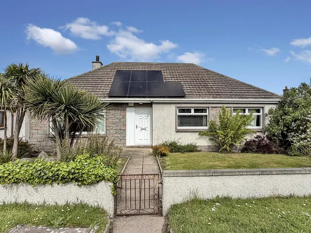 James Street, Lossiemouth, photo 1