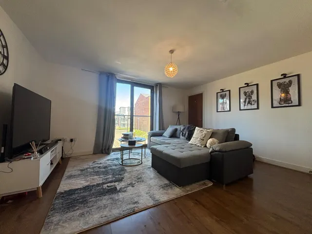 Worsdell Drive, Gateshead, NE8, photo 2
