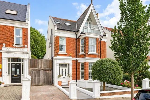 Hove Park Villas, Hove, BN3, photo 1