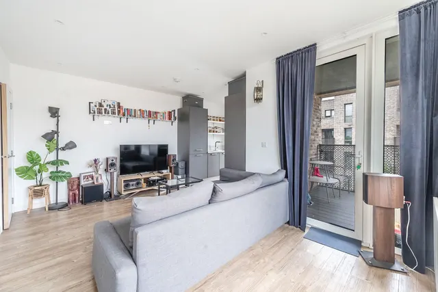 Flat 23, Colliford Court, 26 Farnsworth Drive, Edgware, photo 1