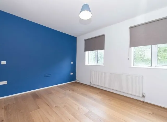 Photo 3 — Bedford Close, Muswell Hill, N10