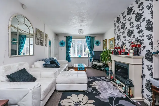 Photo 3 — Southchurch Drive, Clifton, Nottingham, NG11