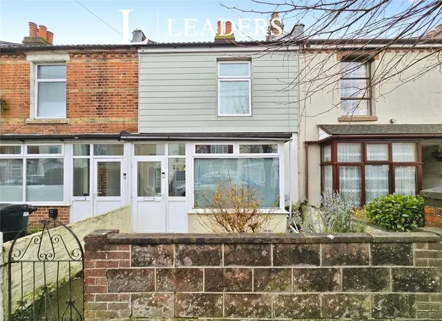 Whitworth Road, Gosport, PO12, photo 2