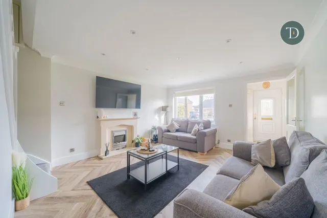 Photo 2 — Conifer Close, Whitby, CH66 2UY