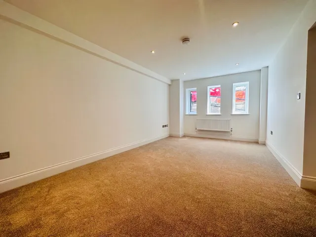 Middleton House, St. Marys Gate, DE1, photo 3