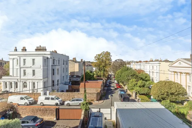 Oakfield Road, Clifton, BS8, photo 2