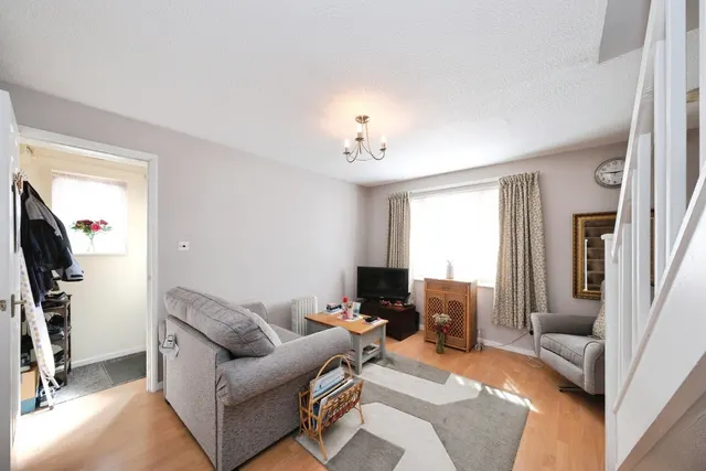 Gaynor Court, Nottingham, NG8, photo 2