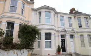 Lipson Avenue, Plymouth, Devon, PL4