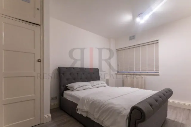 Canton Street, London, E14, photo 3