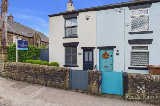 Higham Lane, Hyde, SK14, photo 1