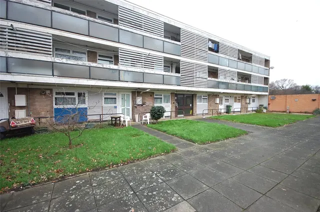 Chatterford End, Basildon, SS14, photo 1