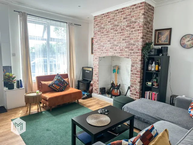 Photo 2 — Curzon Road, Bolton, BL1 4RW