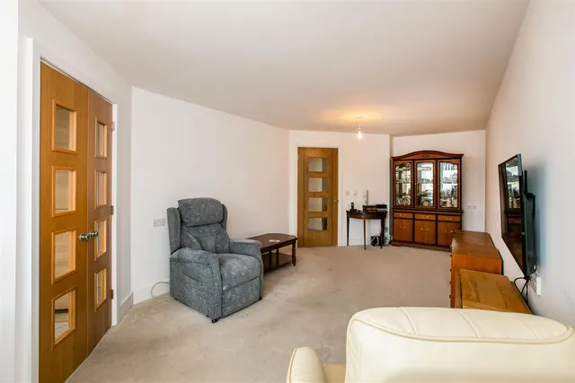 Old Park Road, Hitchin, SG5, photo 3