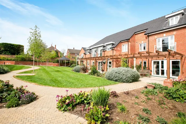 Old Park Road, Hitchin, SG5, photo 1
