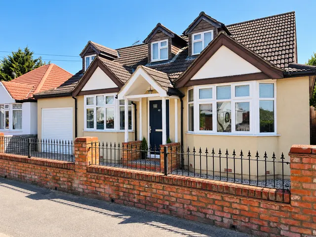 Hamilton Road, Hunton Bridge, WD4, photo 1