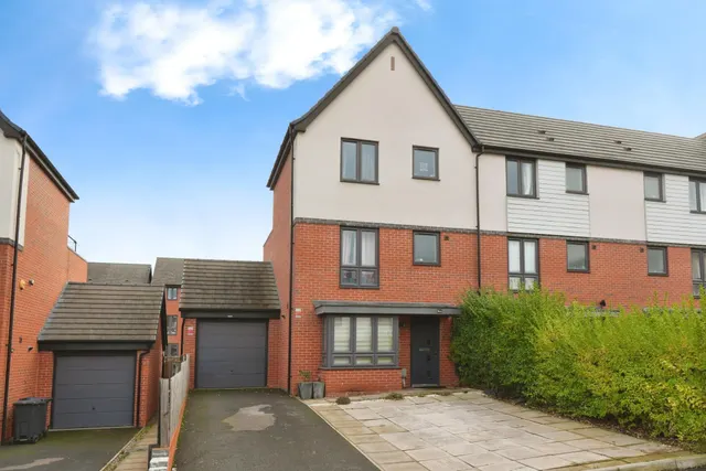 Ambassador Avenue, Birmingham, B31, photo 1