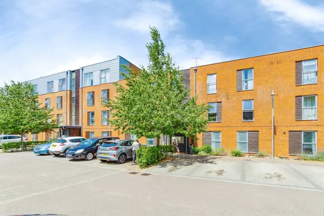 Medway Drive, Tunbridge Wells, photo 1