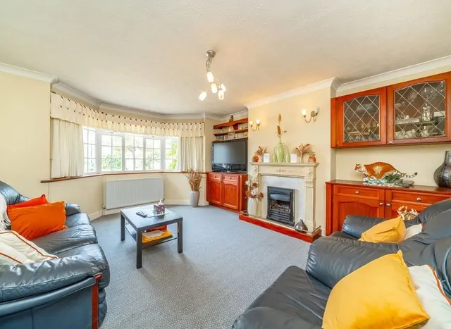 Photo 2 — Courtland Avenue, Streatham, SW16