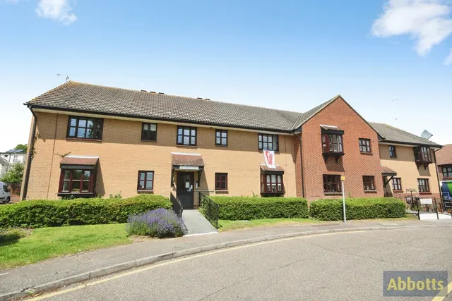 Hilltop Close, Rayleigh, Essex, SS6, photo 1