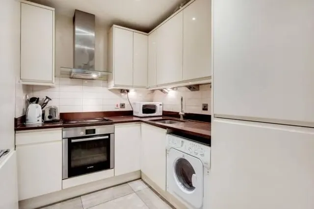 Photo 3 — Upper Berkeley Street, London