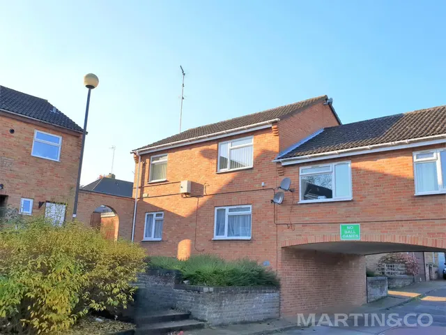 Lusher Rise, NR6, photo 1