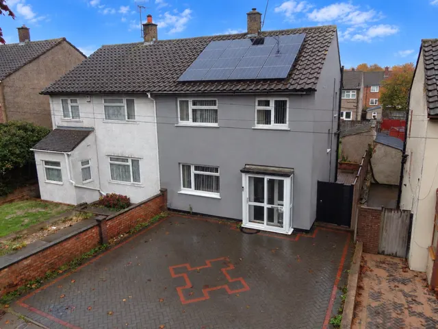 Luton, Bedfordshire, photo 1