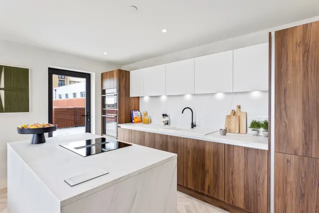 Photo 3 — Davigdor Road, Hove