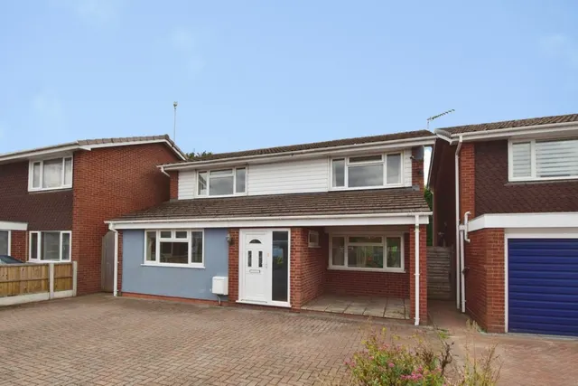 3 Westfield Road, Fernhill Heath, Worcestershire, WR3 7XE, photo 1