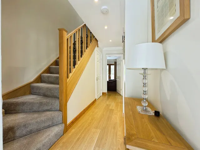 Woodlands Avenue, Clydach, photo 2