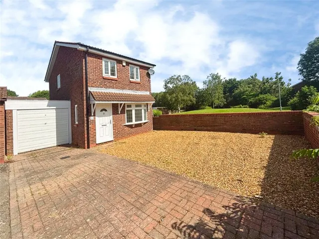 Cunningham Road, Perton, Staffordshire, WV6, photo 1
