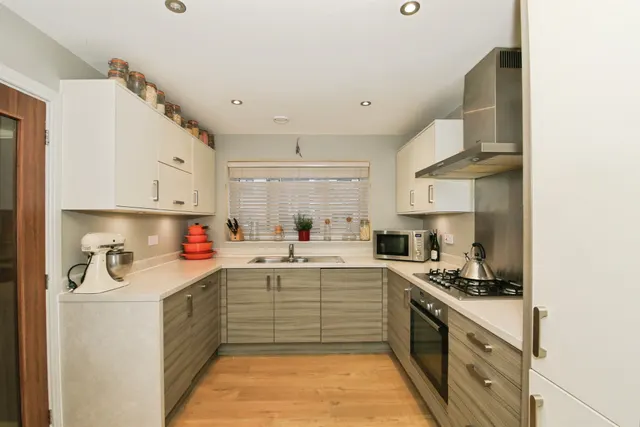 Beluga Close, Peterborough, PE2, photo 2