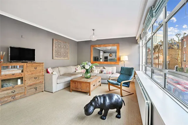 Photo 3 — Catherine Place, London, SW1E 6DY