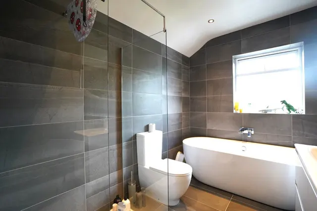 Cornhill Road, Carlton, NG4, photo 2