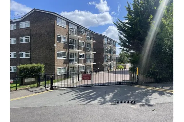 1 Scotts Avenue, Bromley, photo 1