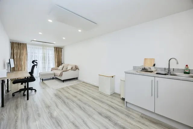 Photo 2 — Newtown Apartments, Newtown Road, Ashford