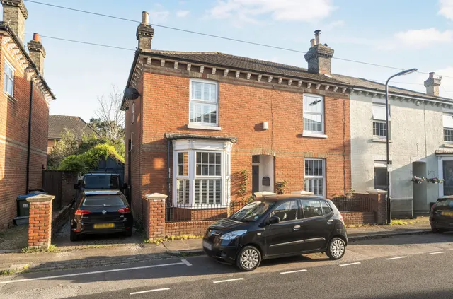 Brighton Road, Banister Park, SO15, photo 1