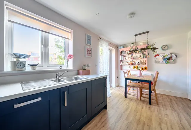 Photo 2 — Rathbone Crescent, Horley, RH6 8TR