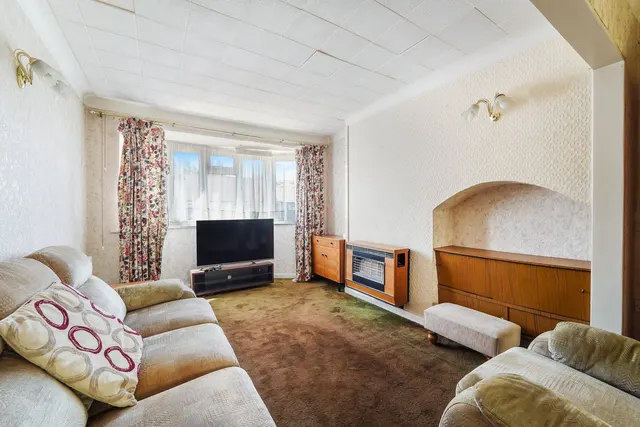 Photo 2 — Lynmouth Avenue, Morden, SM4 4RS