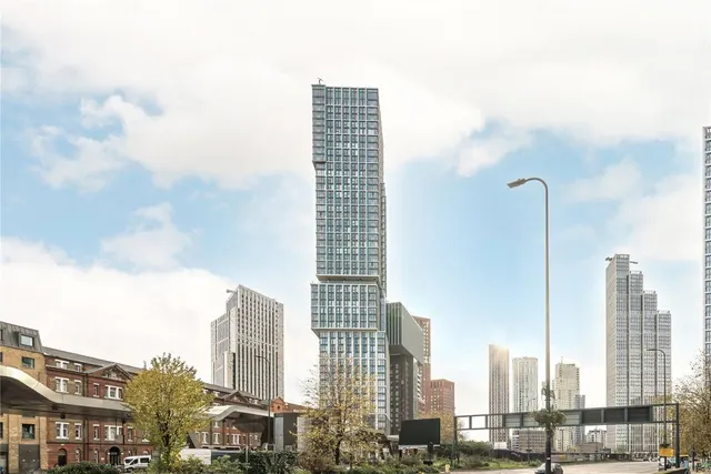 Bondway, Nine Elms, photo 1