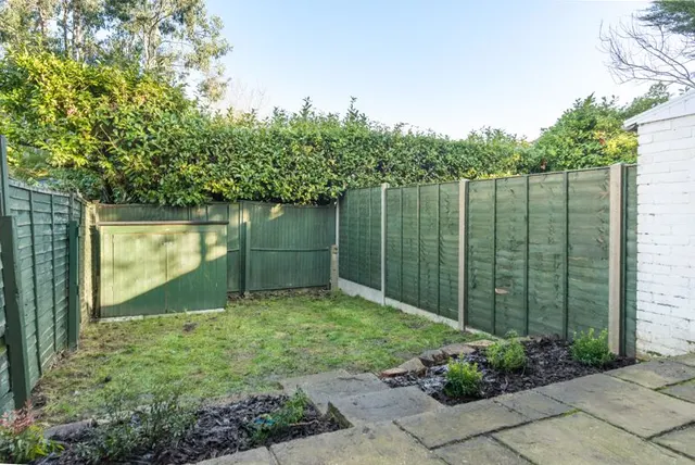 Photo 2 — Gladsmuir Close, Walton-On-Thames KT12 3JD