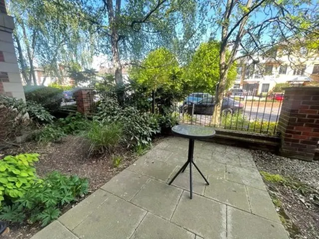 Photo 2 — Marlow Road, Bourne End SL8 5SE