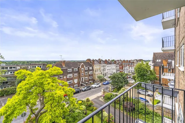 Photo 2 — Richmond Hill, Richmond, TW10 6BB