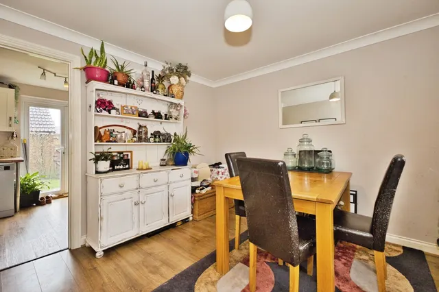 Vincent Way, Martock, TA12, photo 3