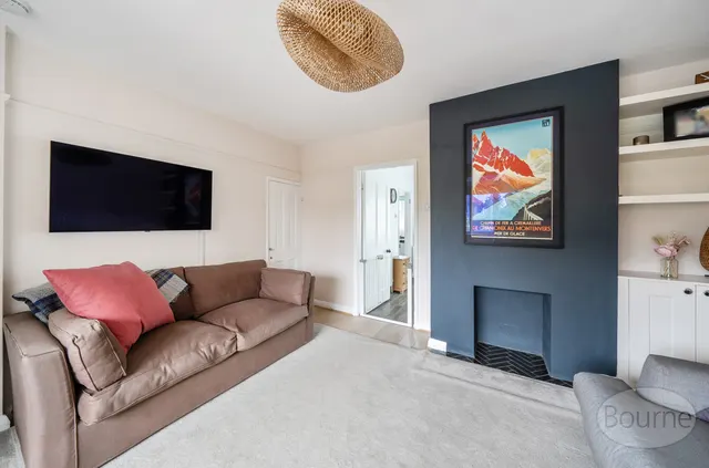 Tor Road, Farnham, GU9, photo 2