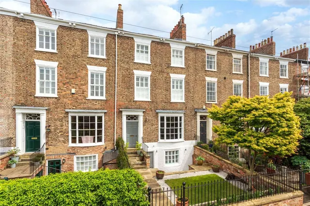 South Parade, York, YO23, photo 1