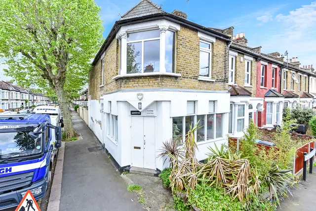 98 Grosvenor Road, Edmonton, London, N9 8RJ, photo 1