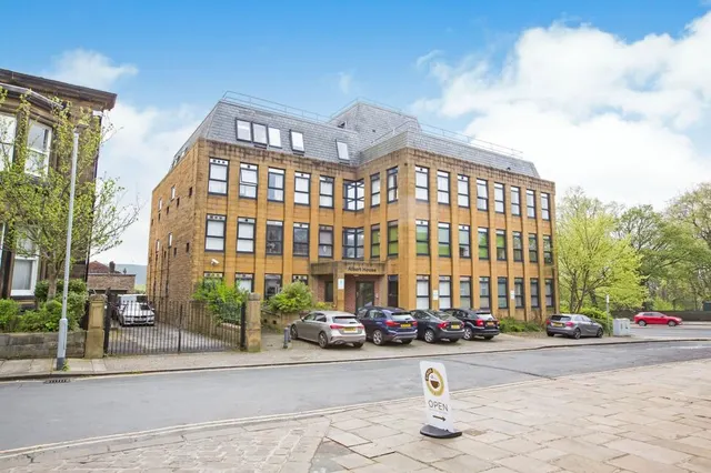 Park Road, Halifax, West Yorkshire, HX1, photo 1