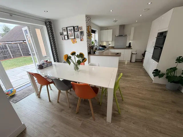 Whitecastle Way, Milton Keynes, MK4, photo 3