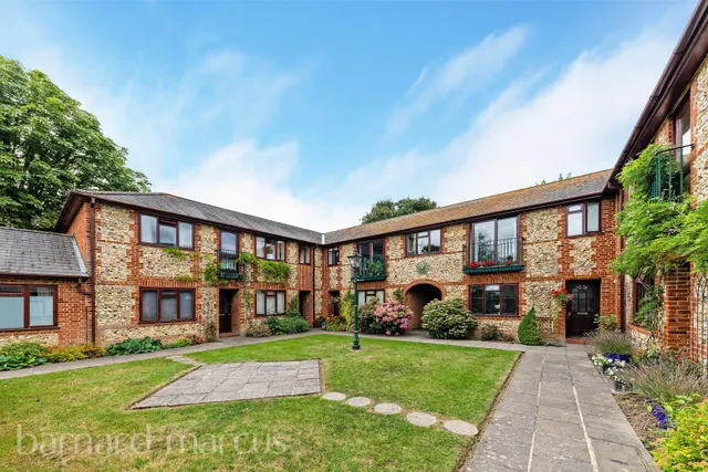 Ashley Road, Epsom, KT18, photo 1